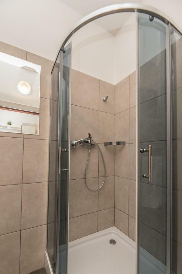 Apartmany Premyslova Hradec Králové Exteriör bild