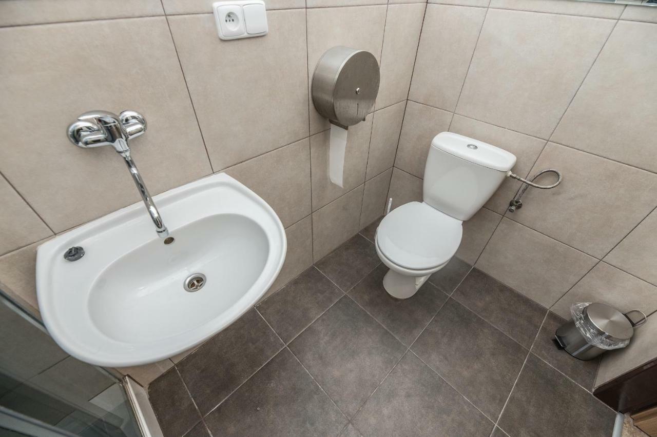 Apartmany Premyslova Hradec Králové Exteriör bild